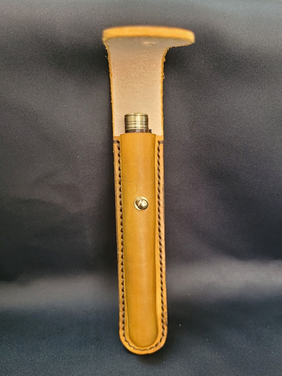étui de protection stylo cuir jaune