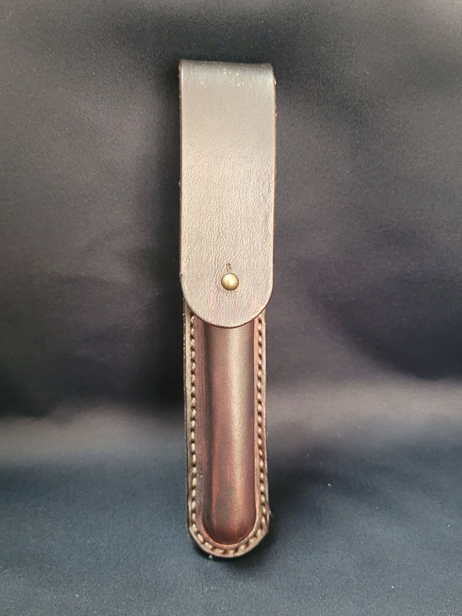 étui de protection stylo en cuir artisanal marron