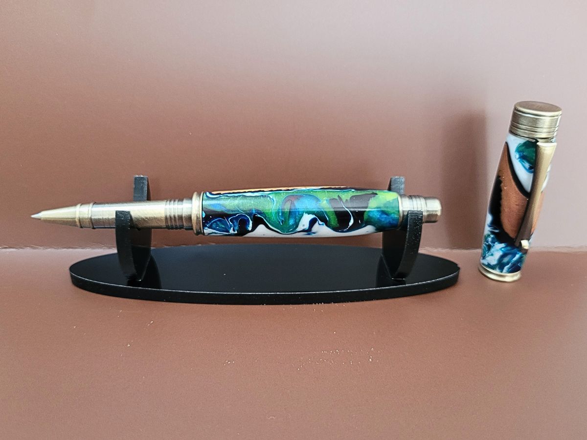 stylo roller bois et résine bronze hybride