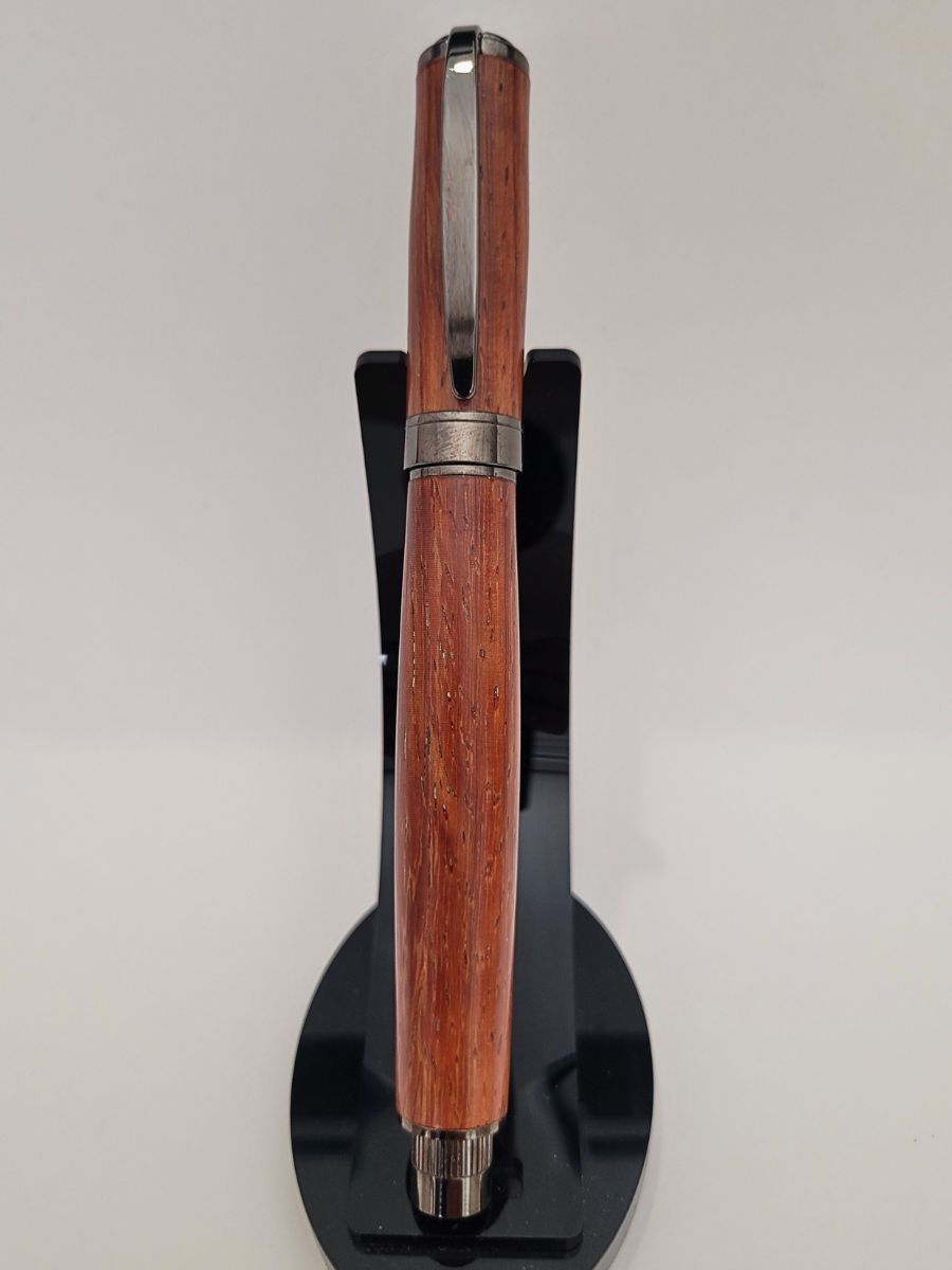Stylo plume noir en padouk pointe iridium