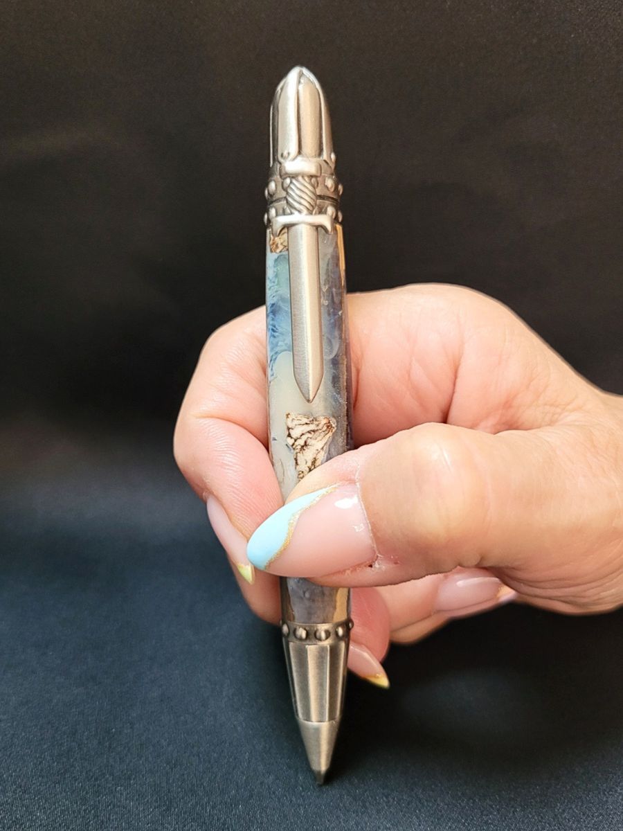 parker en résine et bois étain antique médiéval